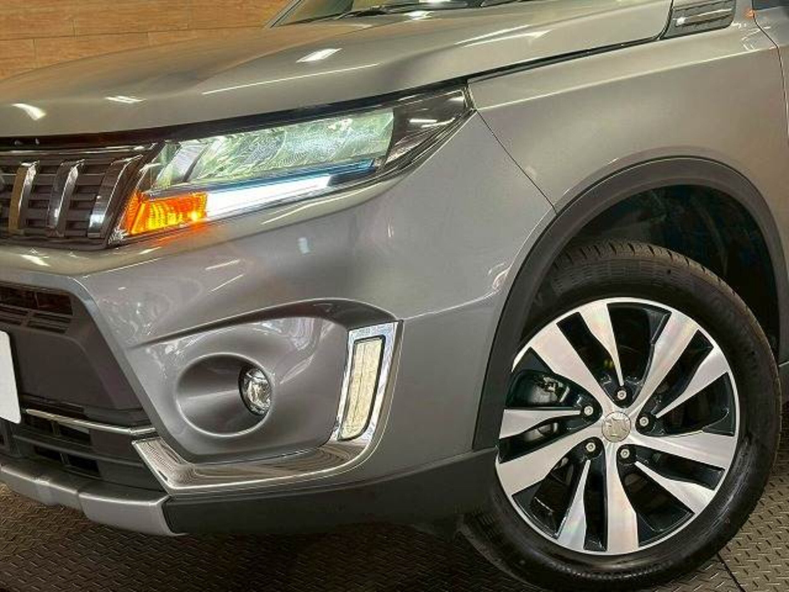 Suzuki Escudo 1.5 4WD — photo 9