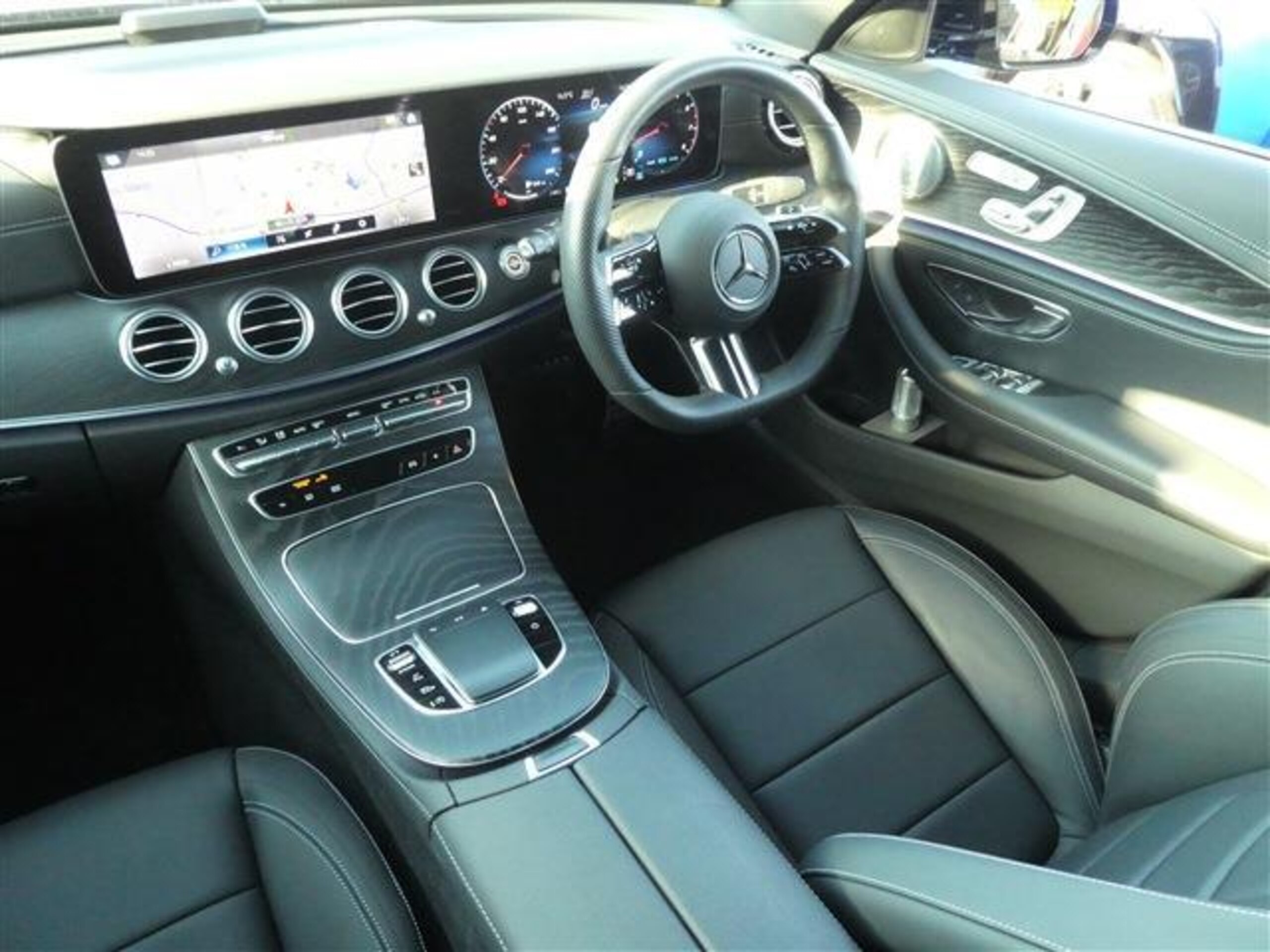 Mercedes-Benz E-Class E200 Sport (BSG Model) — photo 8