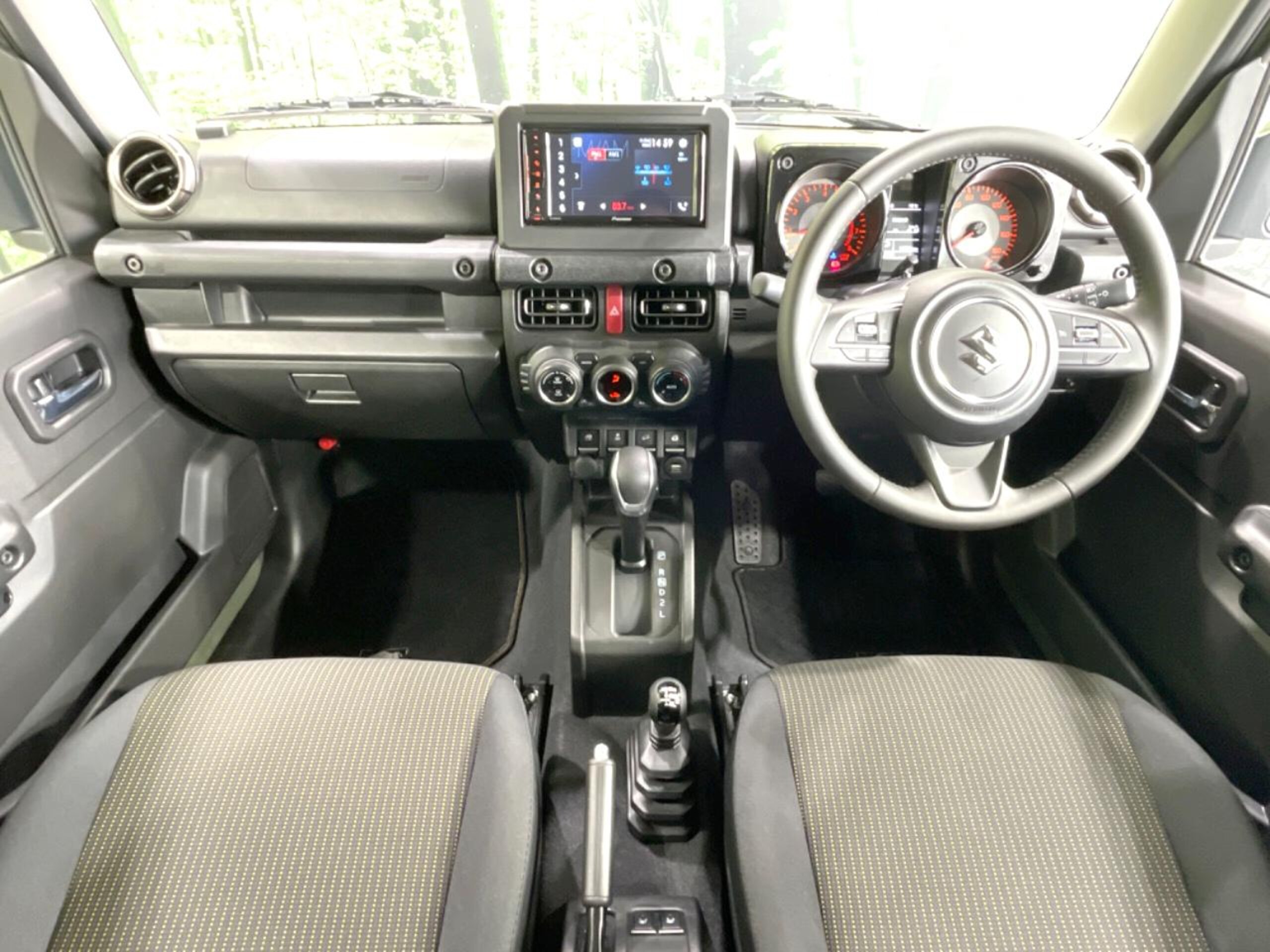 2023 Suzuki Jimny Sierra — photo 2
