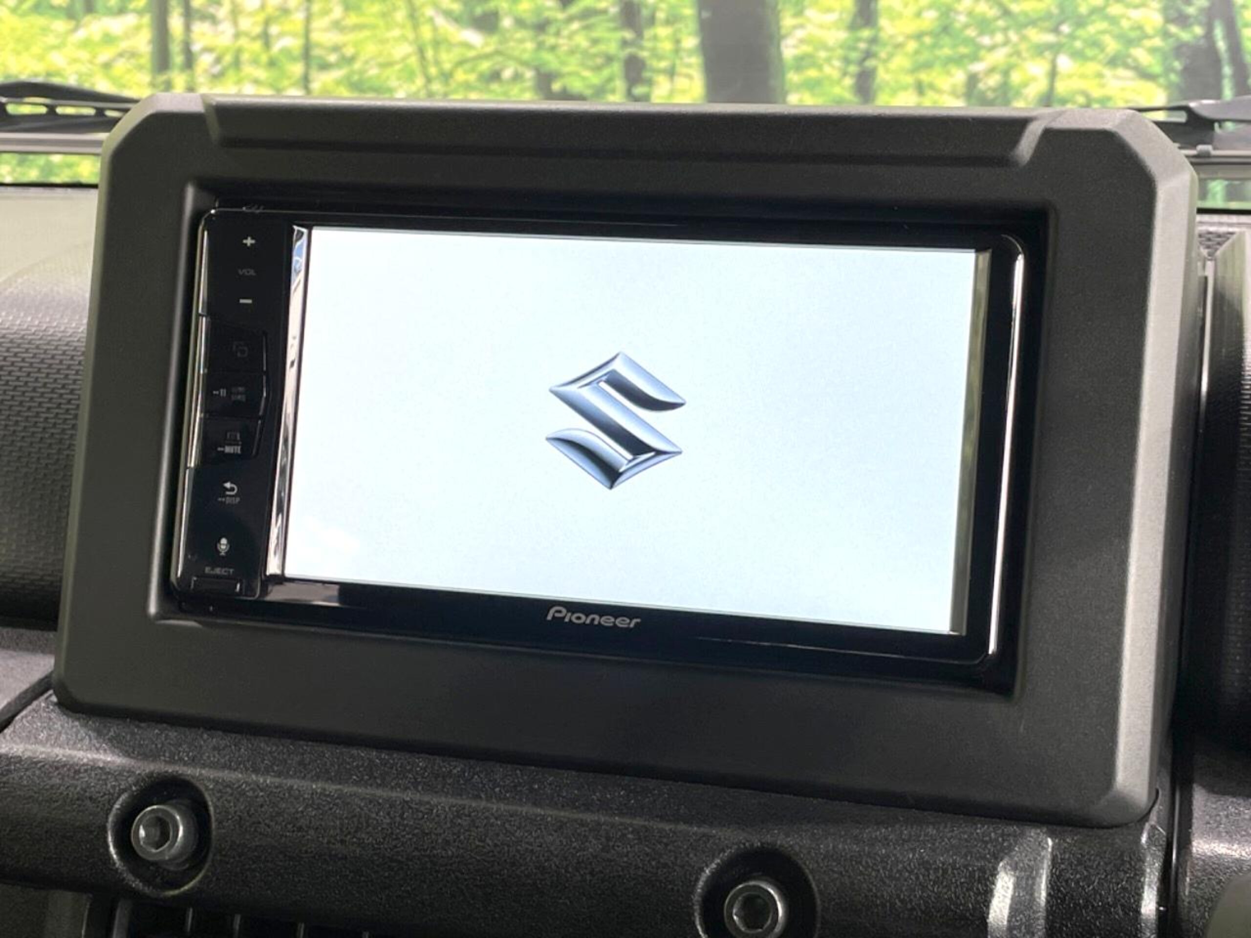 Suzuki Jimny Sierra 1.5 JC 4WD — photo 7