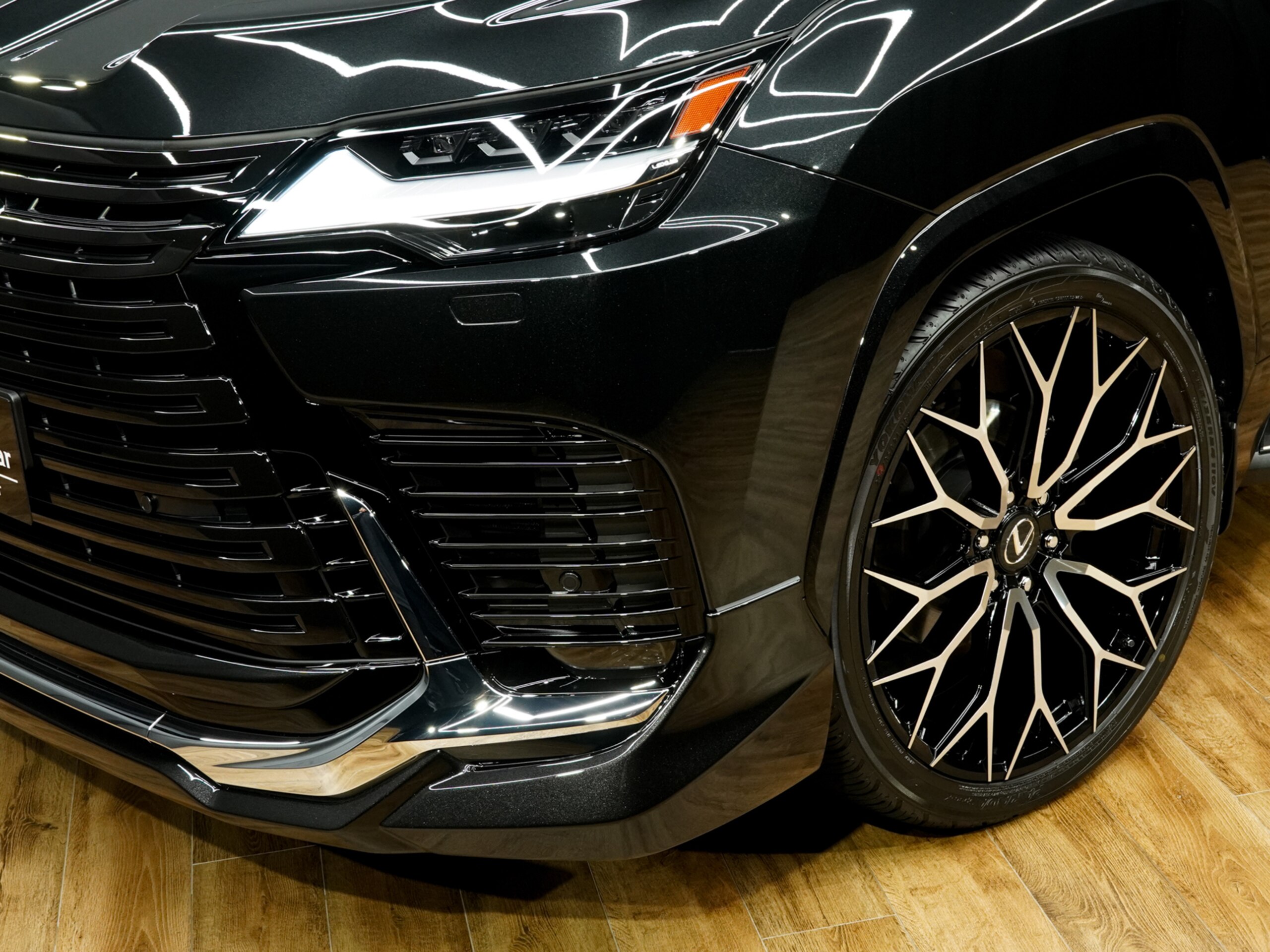 Lexus LX600 4WD Universal Design — photo 9