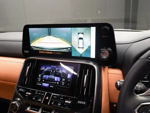 2023 Lexus Lx — photo 3