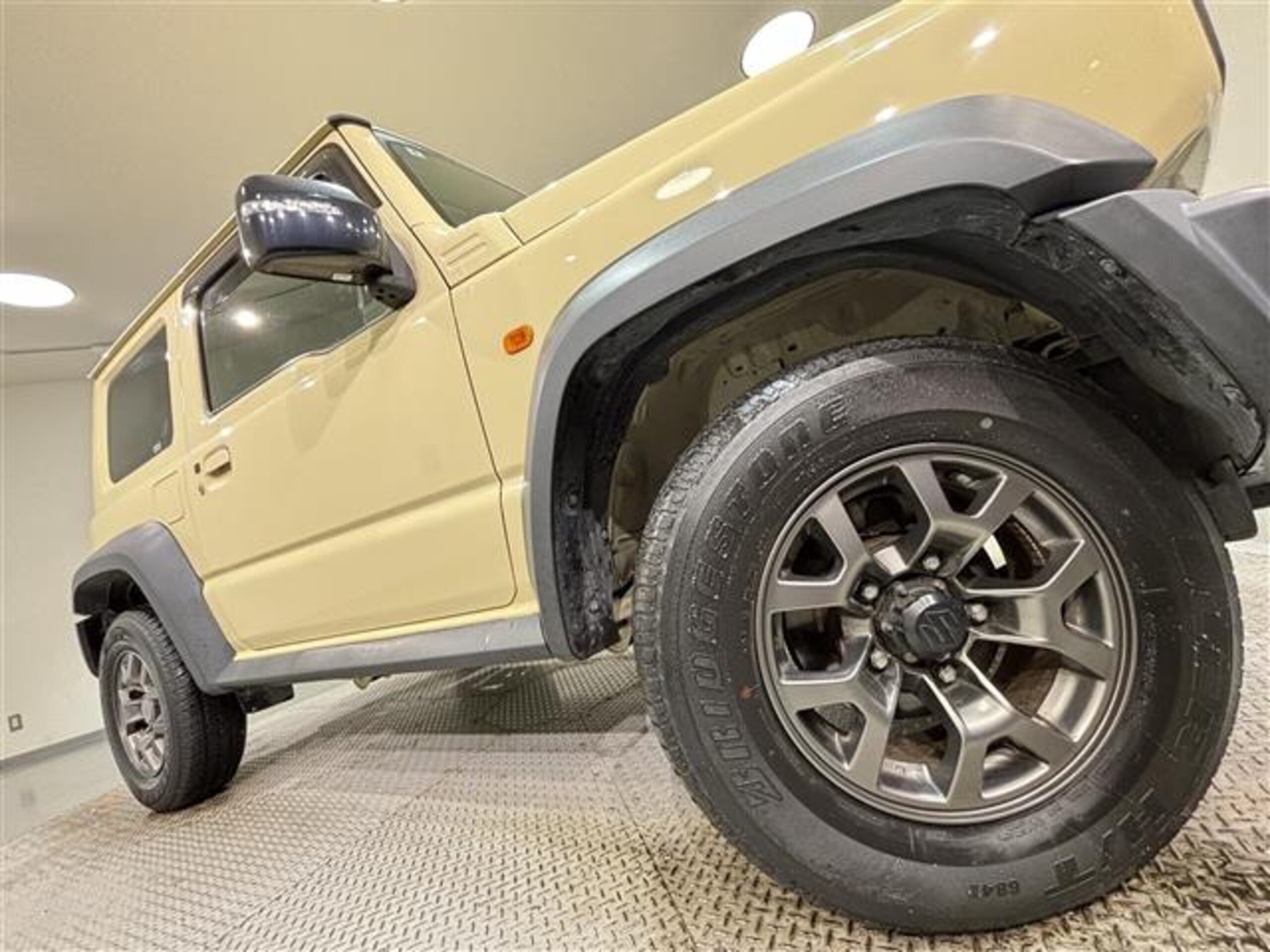 Suzuki Jimny Sierra 1.5 JC 4WD — photo 9