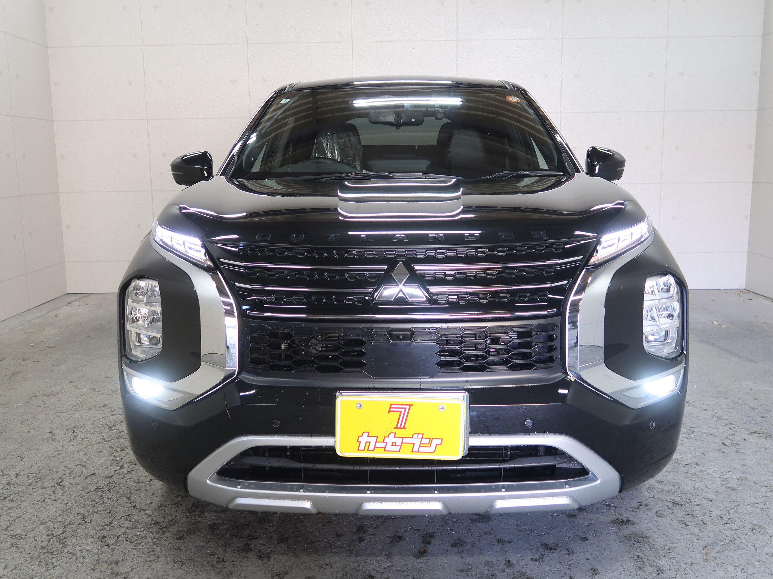 Mitsubishi Outlander PHEV 2.4 P 4WD — photo 9