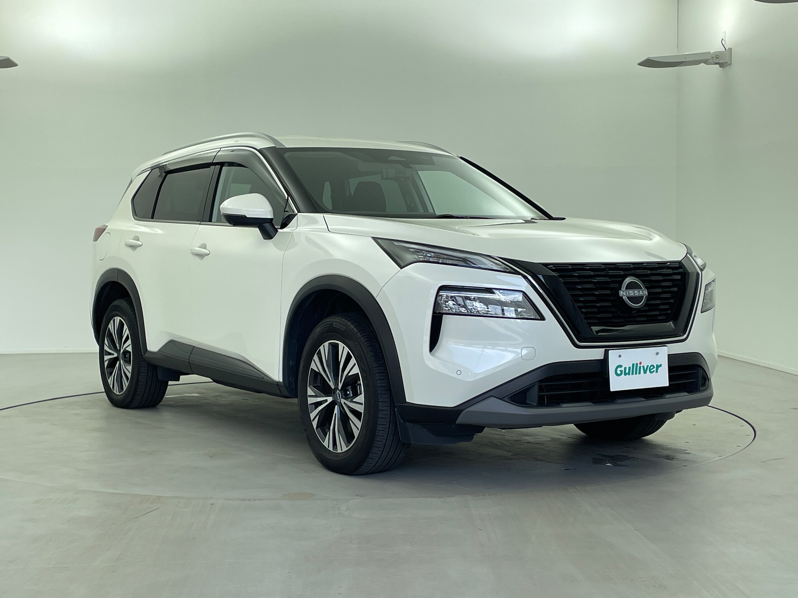2022 Nissan Xtrail — photo 2