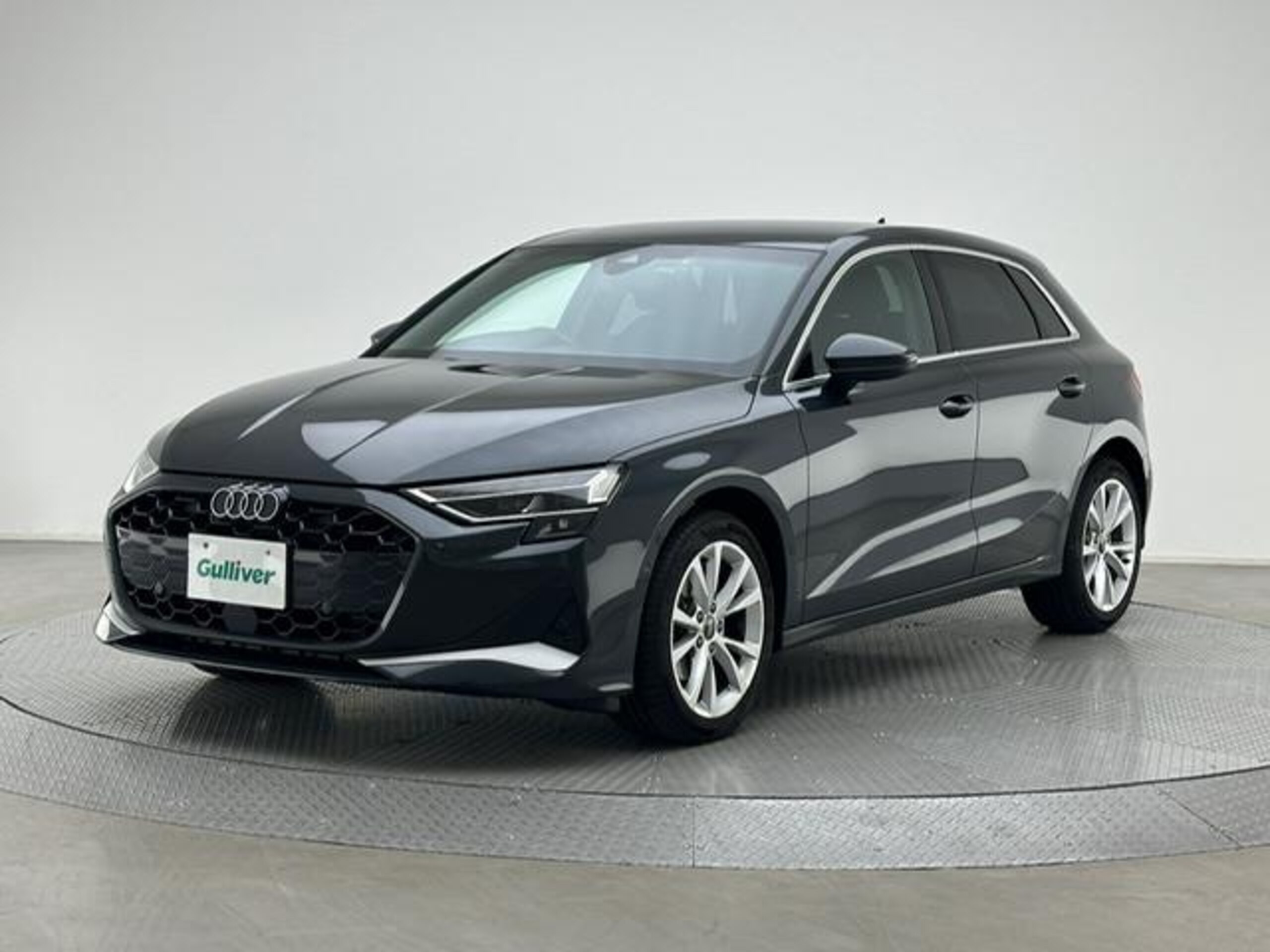 Audi A3 Sportback 30 TFSI Advanced with Factory Nav, Adaptive Cruise, Pre Sense, Parking Assist, Lane Keep Assist (Gray) — photo 8