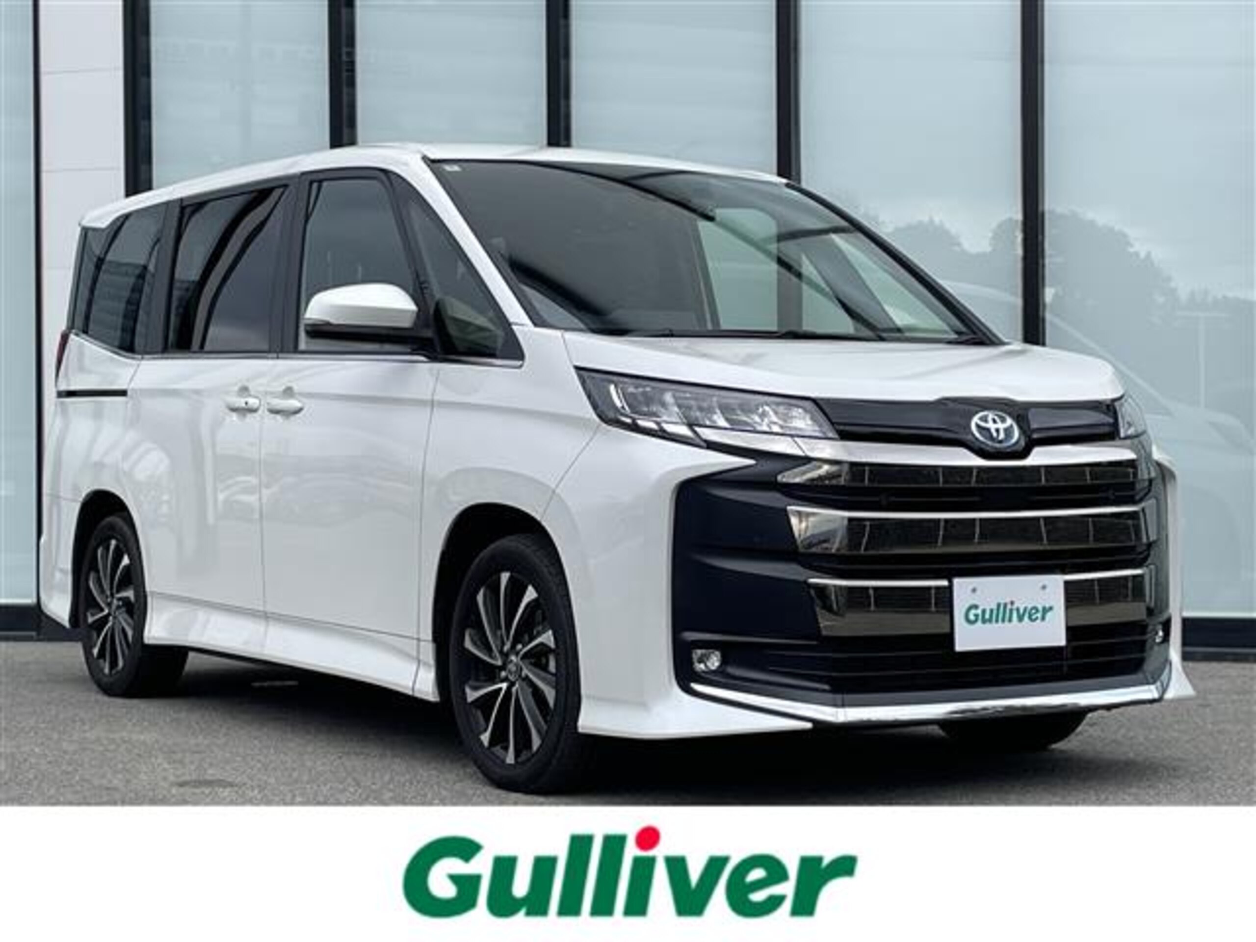 Toyota Noah 1.8 Hybrid S-Z