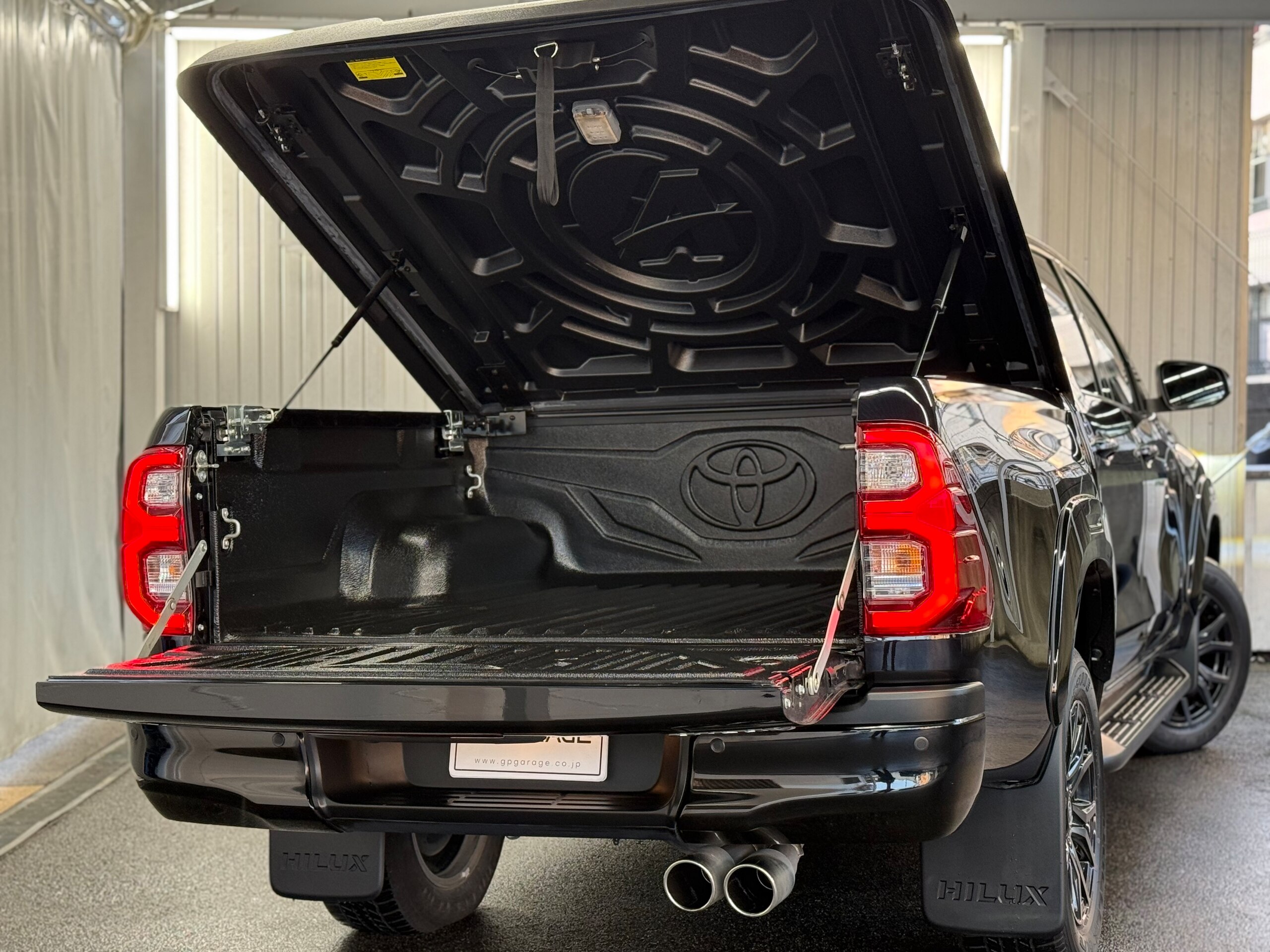 2022 Toyota Hilux — photo 3