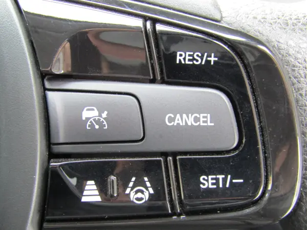 Honda Fit 1.5 e:HEV Basic 4WD Sensing/Brake/Pedestrian & Lane Detection Steering Assist/Lead Start/Traffic Jam Follow/Misstart Prevention/Parking Sensor/Sign Recognition Comfort View Package/Mirror Heater/Front Window Defroster LED Headlight Backup Camera Eclipse Navigation BT Dashcam (Platinum White Pearl) — photo 7