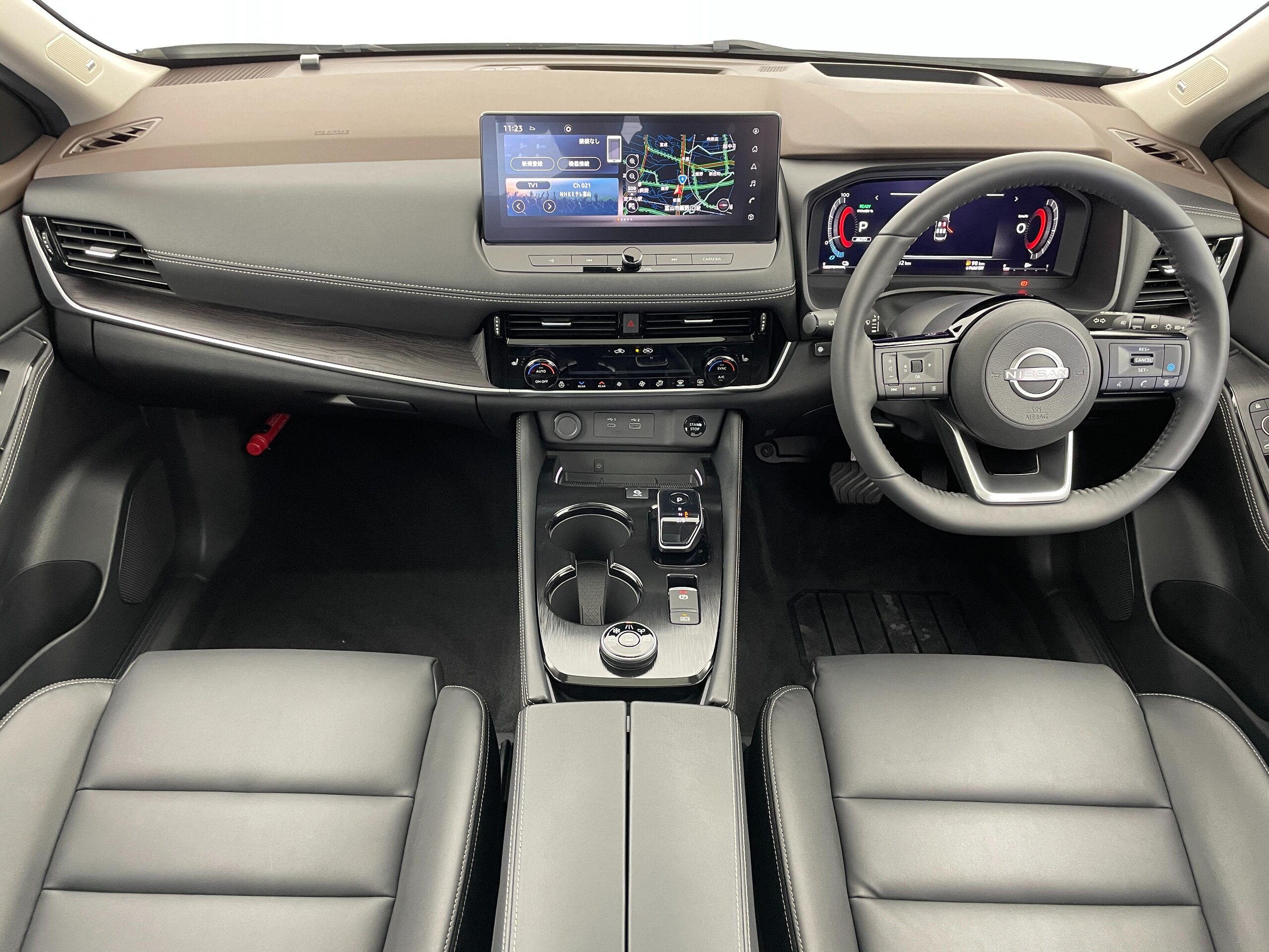 2022 Nissan Xtrail — photo 2