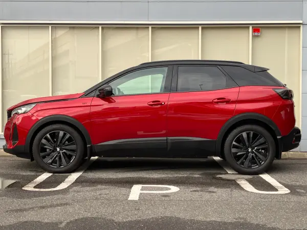 2023 Peugeot 3008 — photo 3