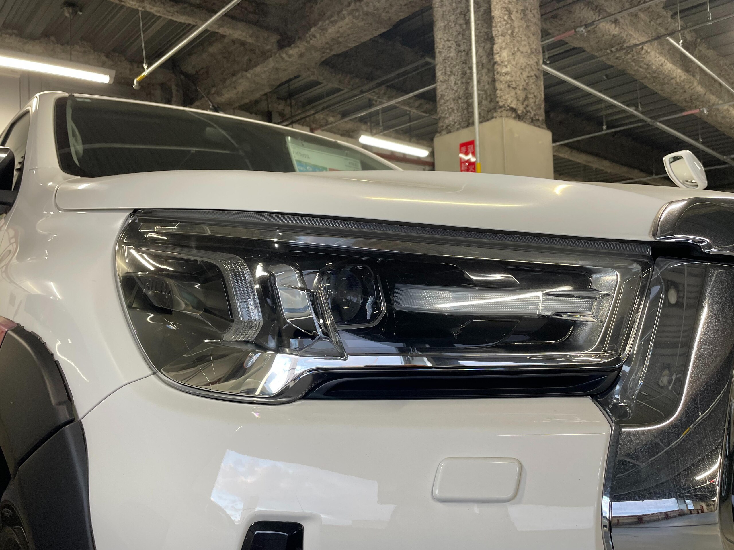 Toyota Hilux 2.4 Z Diesel Turbo 4WD — photo 9