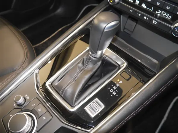 Mazda CX-5 2.5 25S L Package 4WD One Owner with Collision Damage Mitigation Brake (Black) — photo 9