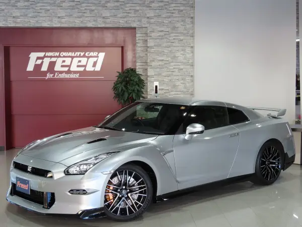 Nissan GT-R 3.8 Pure Edition 4WD MY24 NISMO Sport Resistor One Owner Front Semi-Aniline Leather Seats Seat Heaters Privacy Glass Side & Curtain Airbags Genuine Floor Mats Premium Genuine Front/Rear Drive Recorder Rays 20-inch AW Genuine Navigation (Ultimate Metal Silver 4 Coat M)