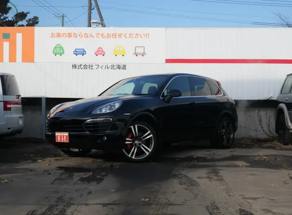 Porsche Cayenne Genuine Navigation TV, Backup Camera, Power Rear Gate, Genuine Navigation TV Full Seg, Backup Camera, Power Back Door, Sunroof, Xenon, Leather Seats, Seat Heater, Cruise Control, Side Camera, Genuine 21AW, Floor Mats, Rear Spoiler, ETC, Idling Stop (Black)