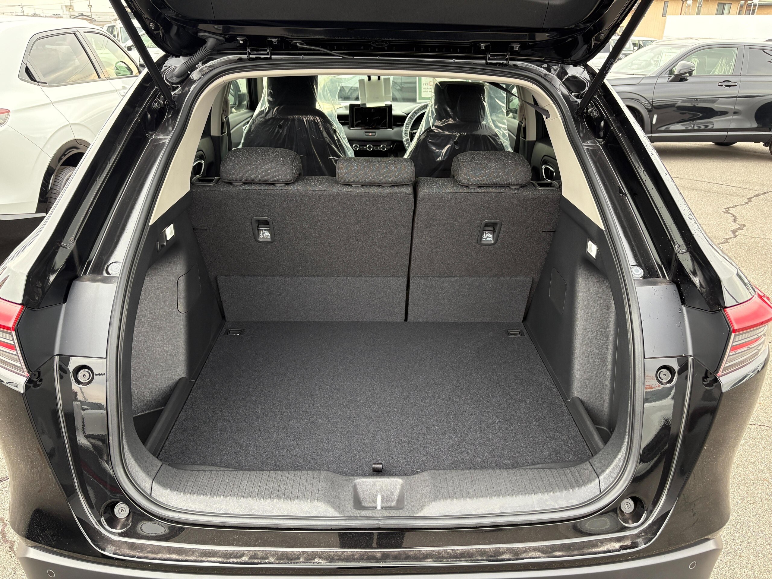 Honda Vezel 1.5 e:HEV X Unregistered Unused Car — photo 7