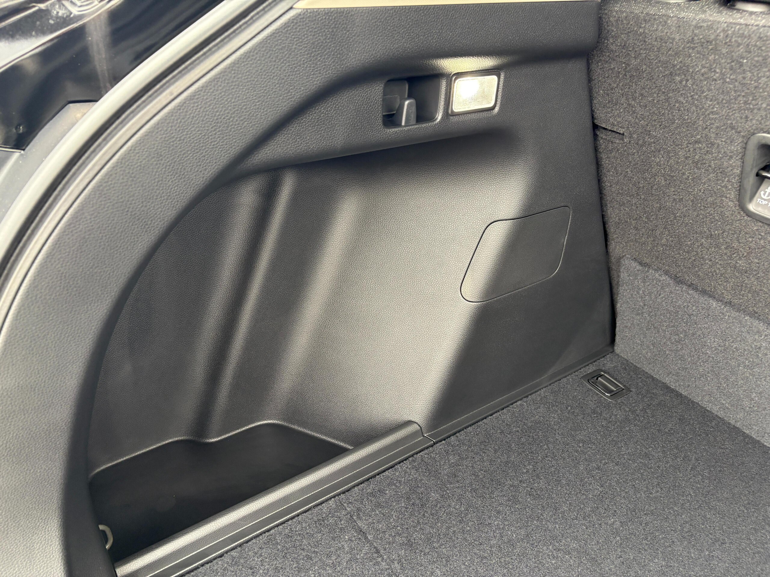 Honda Vezel 1.5 e:HEV X Unregistered Unused Car — photo 8