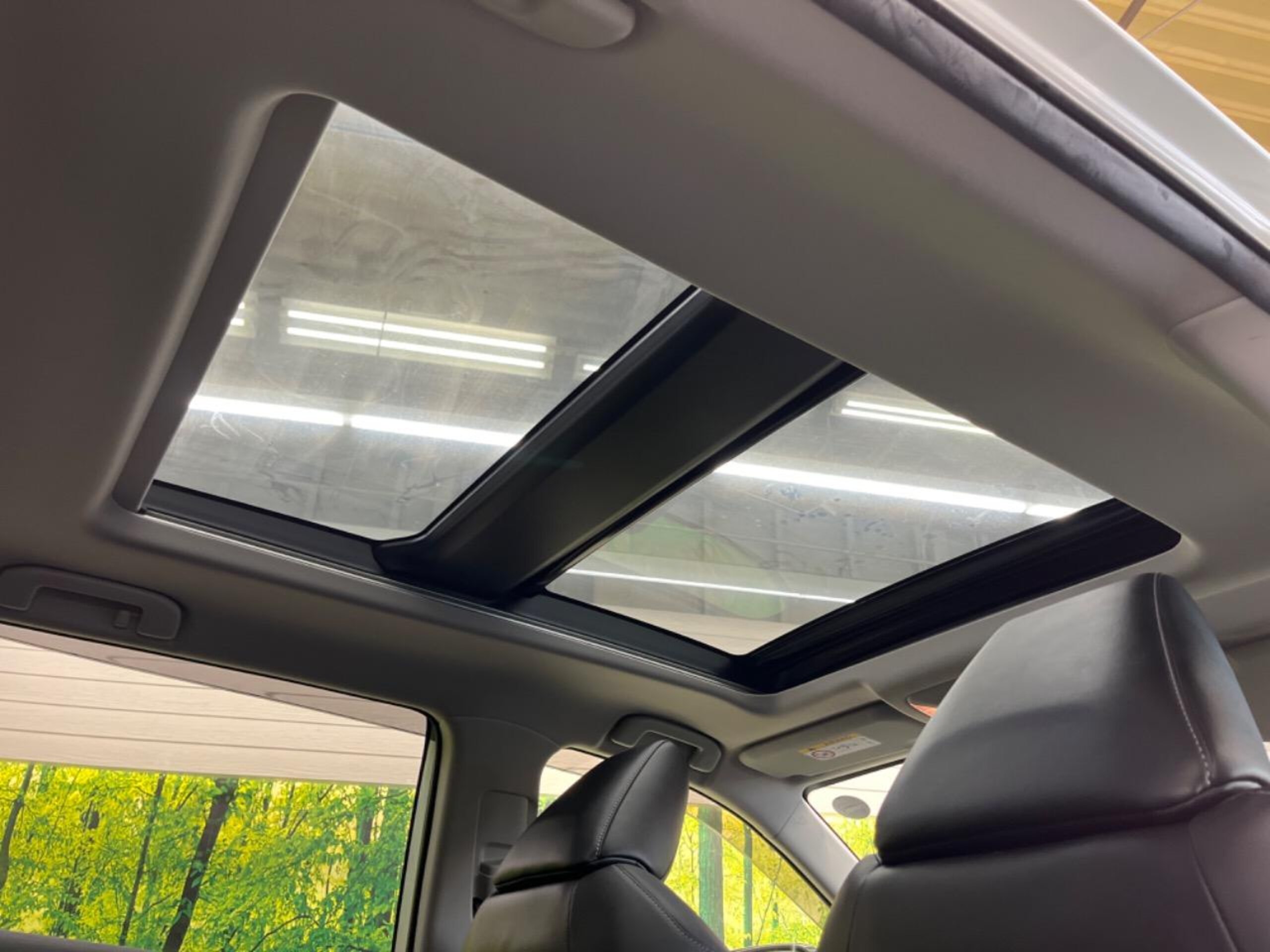 2020 Toyota  Rav4 — photo 3