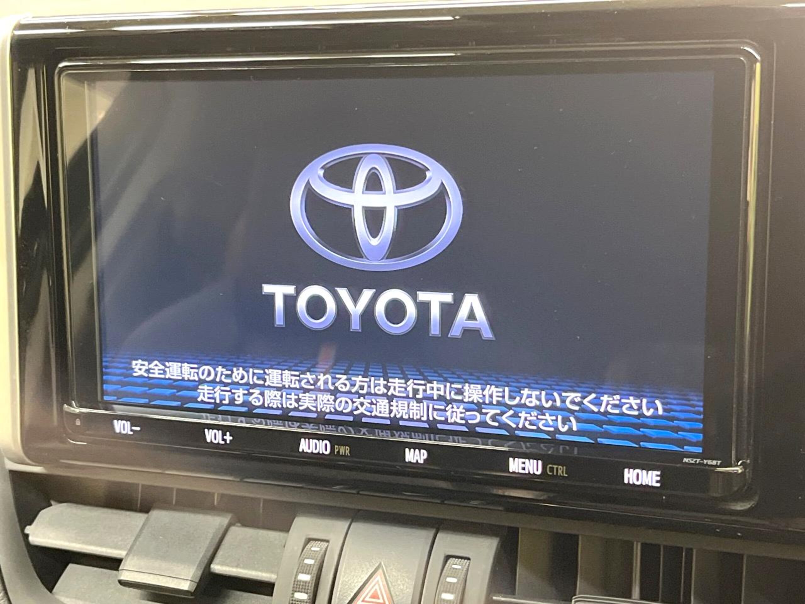 Toyota RAV4 2.0 Adventure 4WD — photo 7