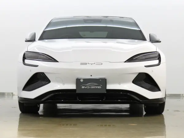 2025 Byd Seal — photo 2