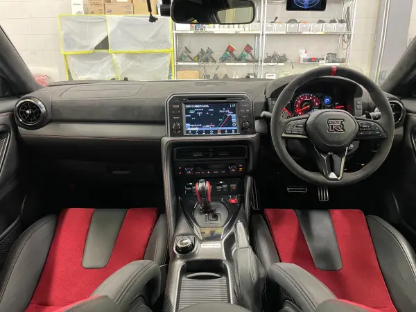 Nissan GT-R 3.8 NISMO 4WD — photo 9