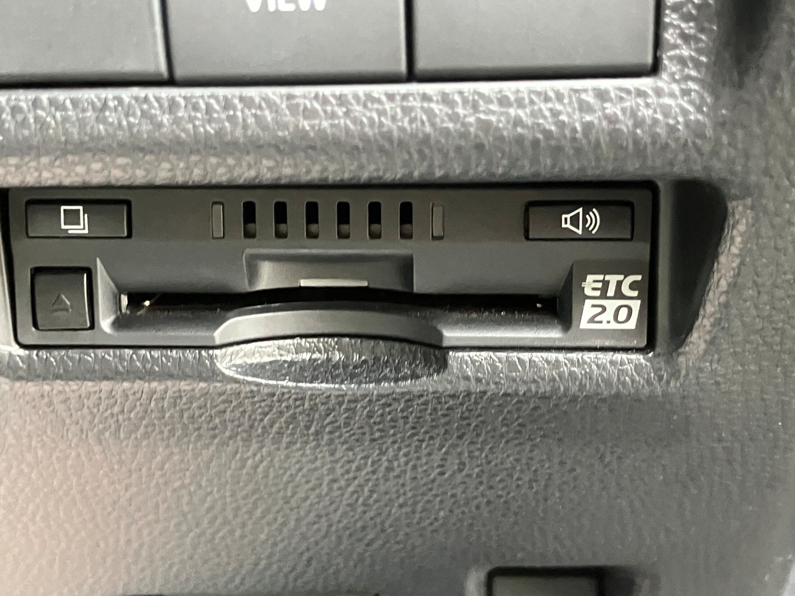 2021 Toyota  Rav4 — photo 3