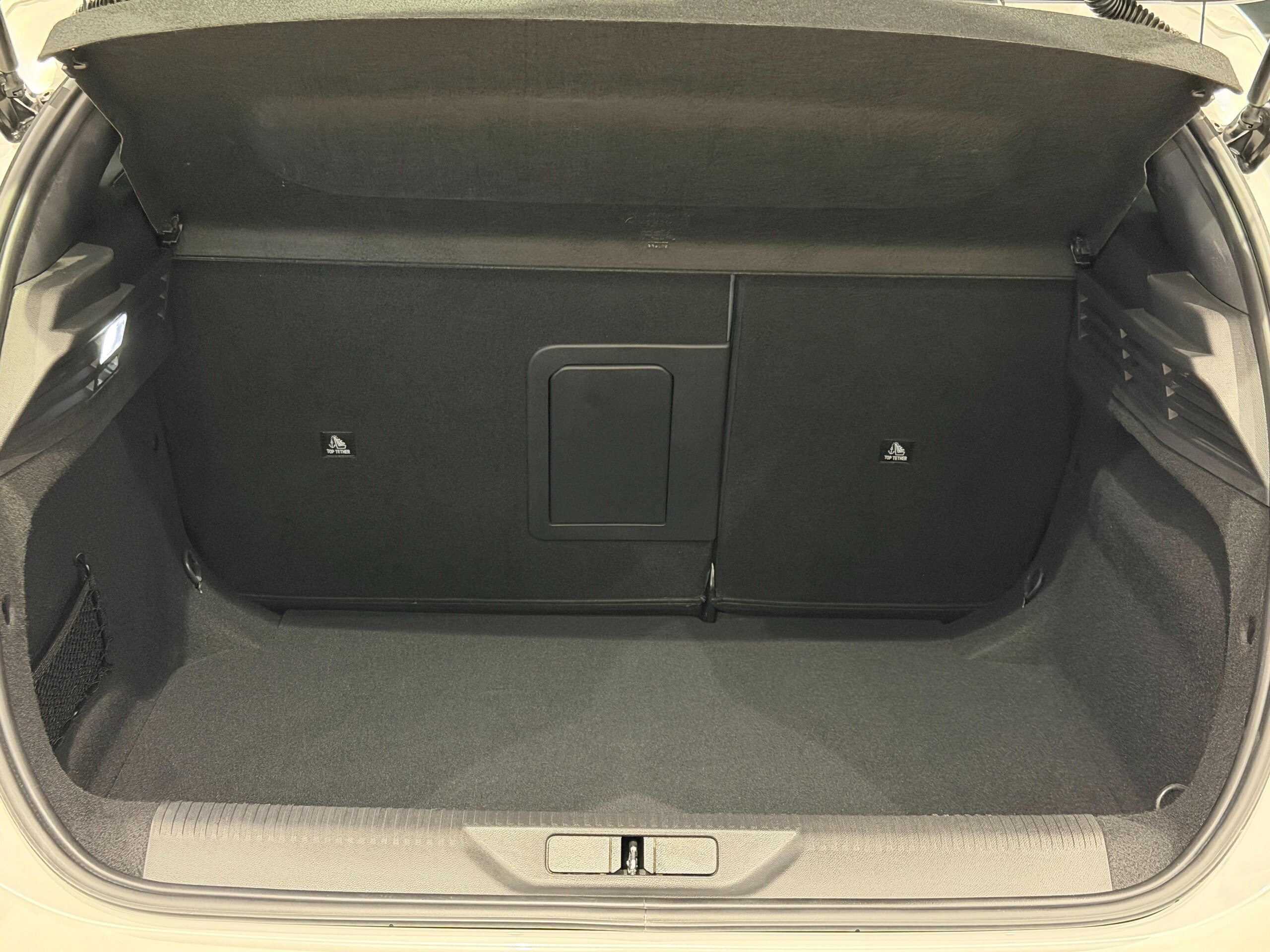 Peugeot 308GT BlueHDi Blue Nappa Edition Diesel Turbo — photo 8