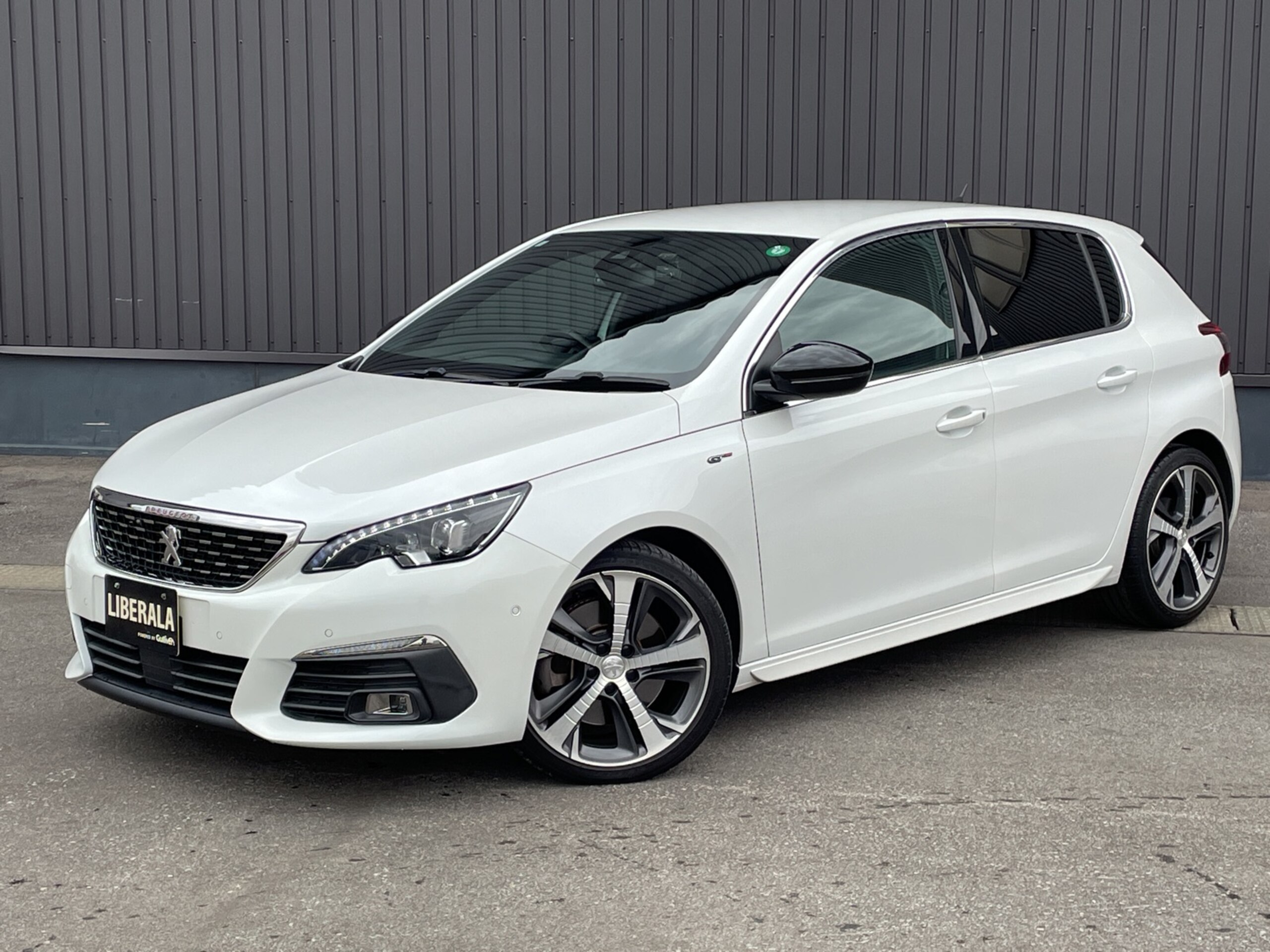 Peugeot 308GT BlueHDi Diesel Turbo — photo 8