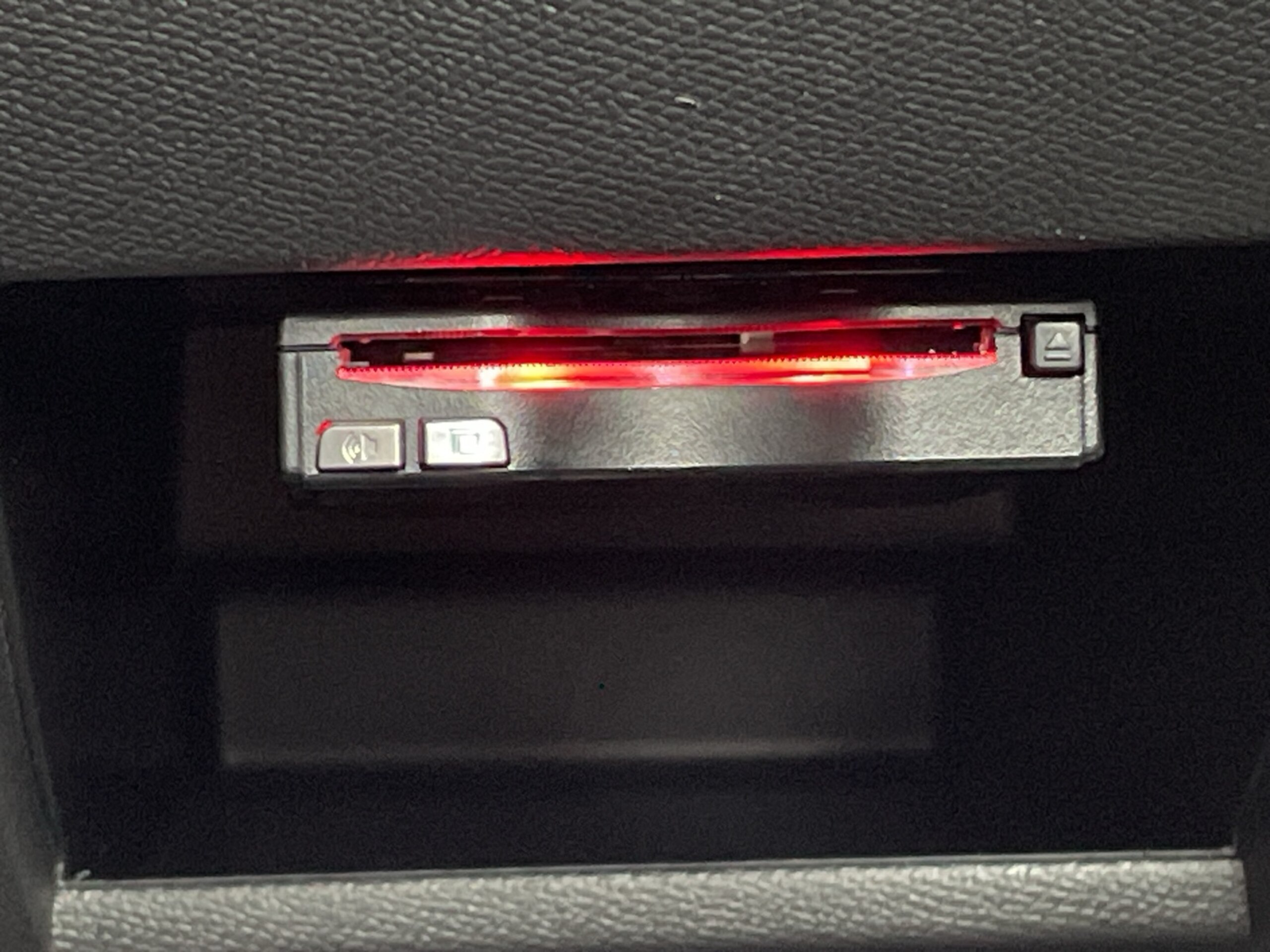 Peugeot 308GT BlueHDi Diesel Turbo — photo 7