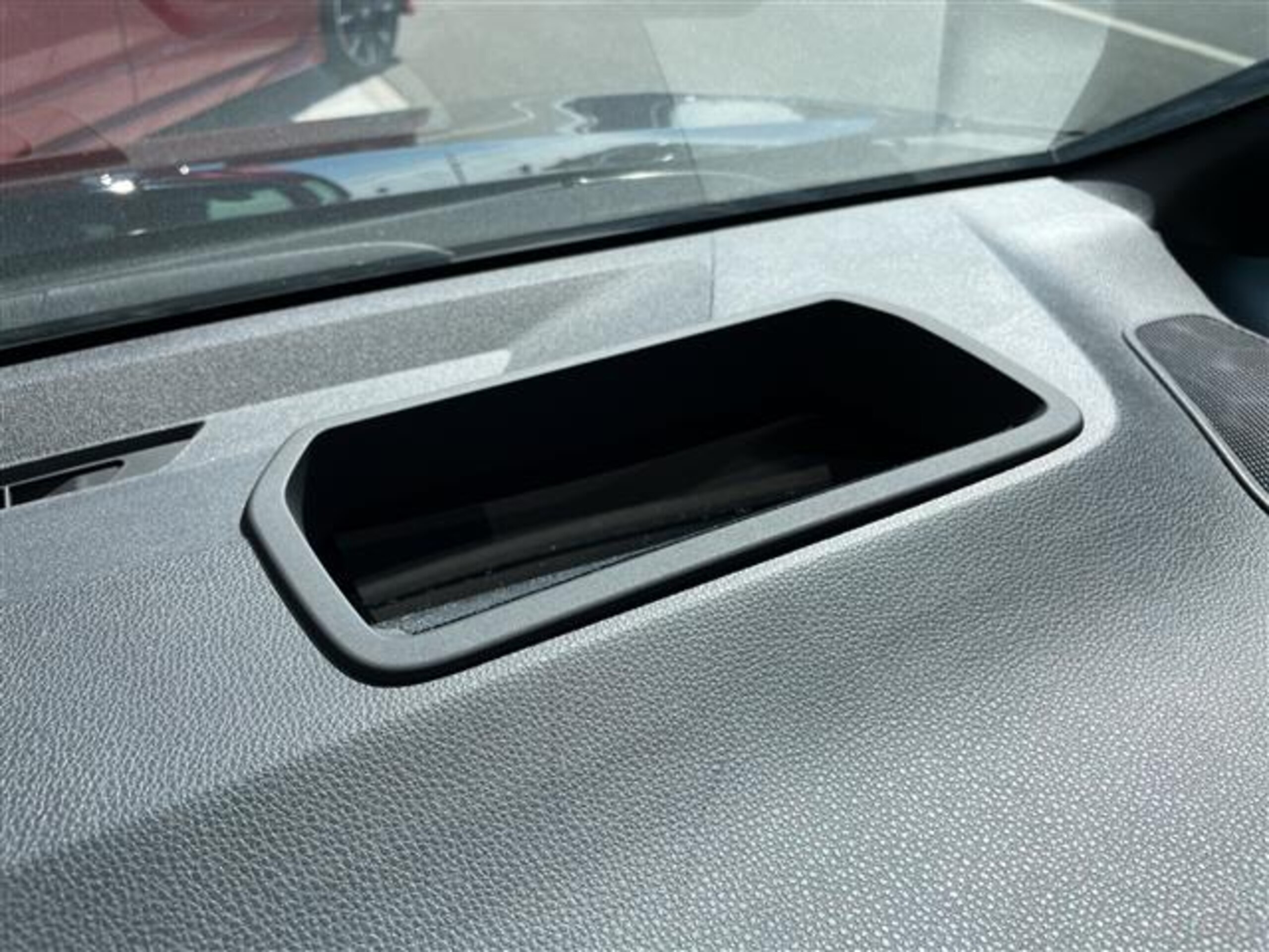 Toyota Noah 2.0 Z — photo 8