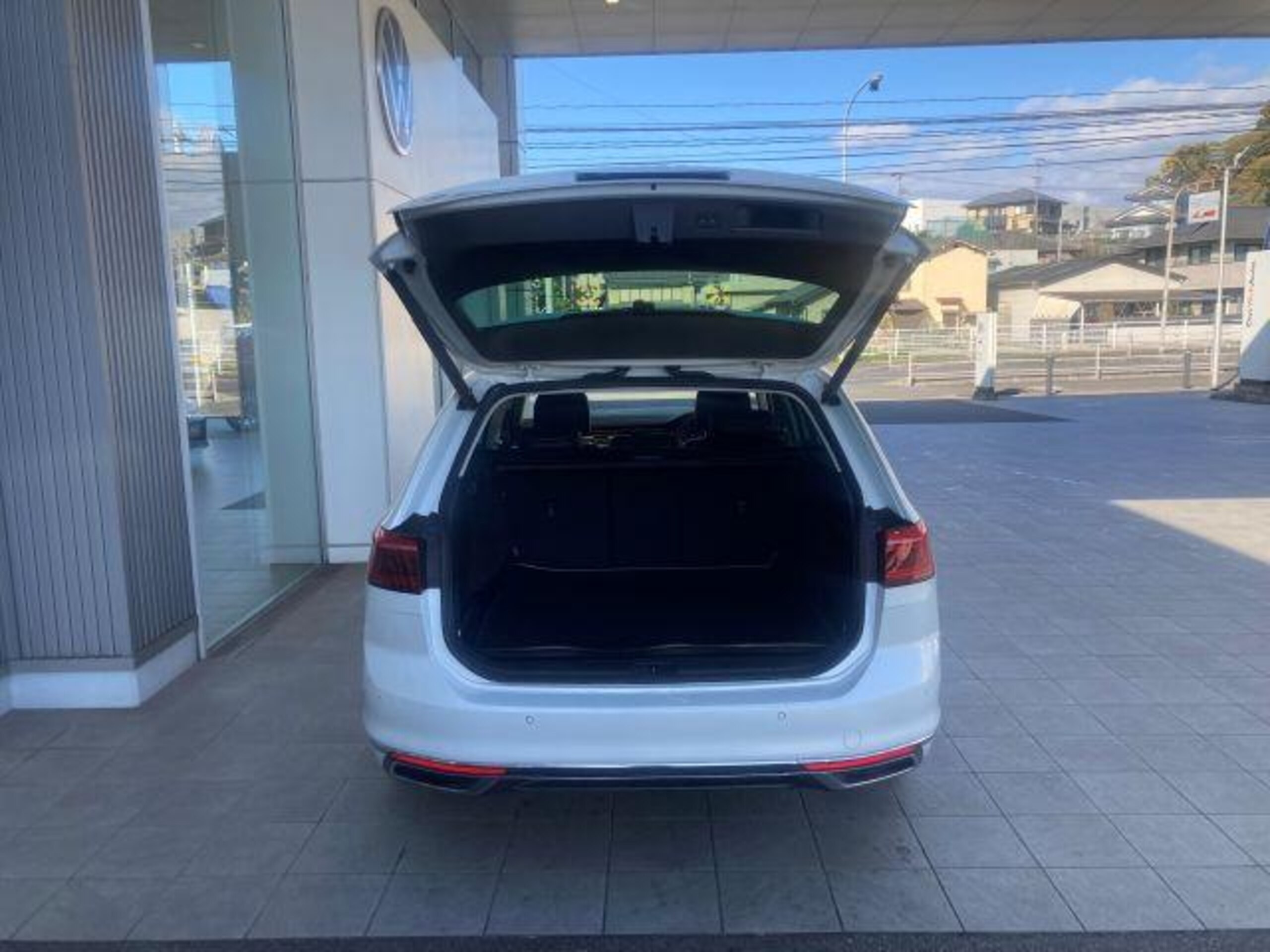 Volkswagen Passat Variant TSI Elegance Advance — photo 7