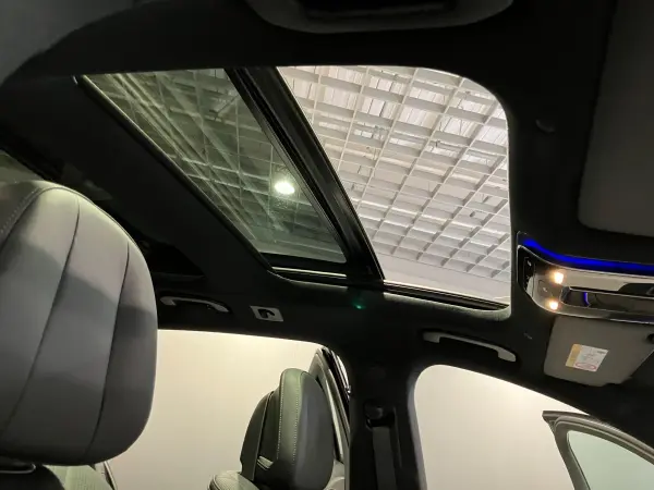 Mercedes-Benz E-Class Wagon E200 Avantgarde AMG Line Package (ISG Equipped Model) MP202401 Digital Interior Package (Obsidian Black) — photo 9