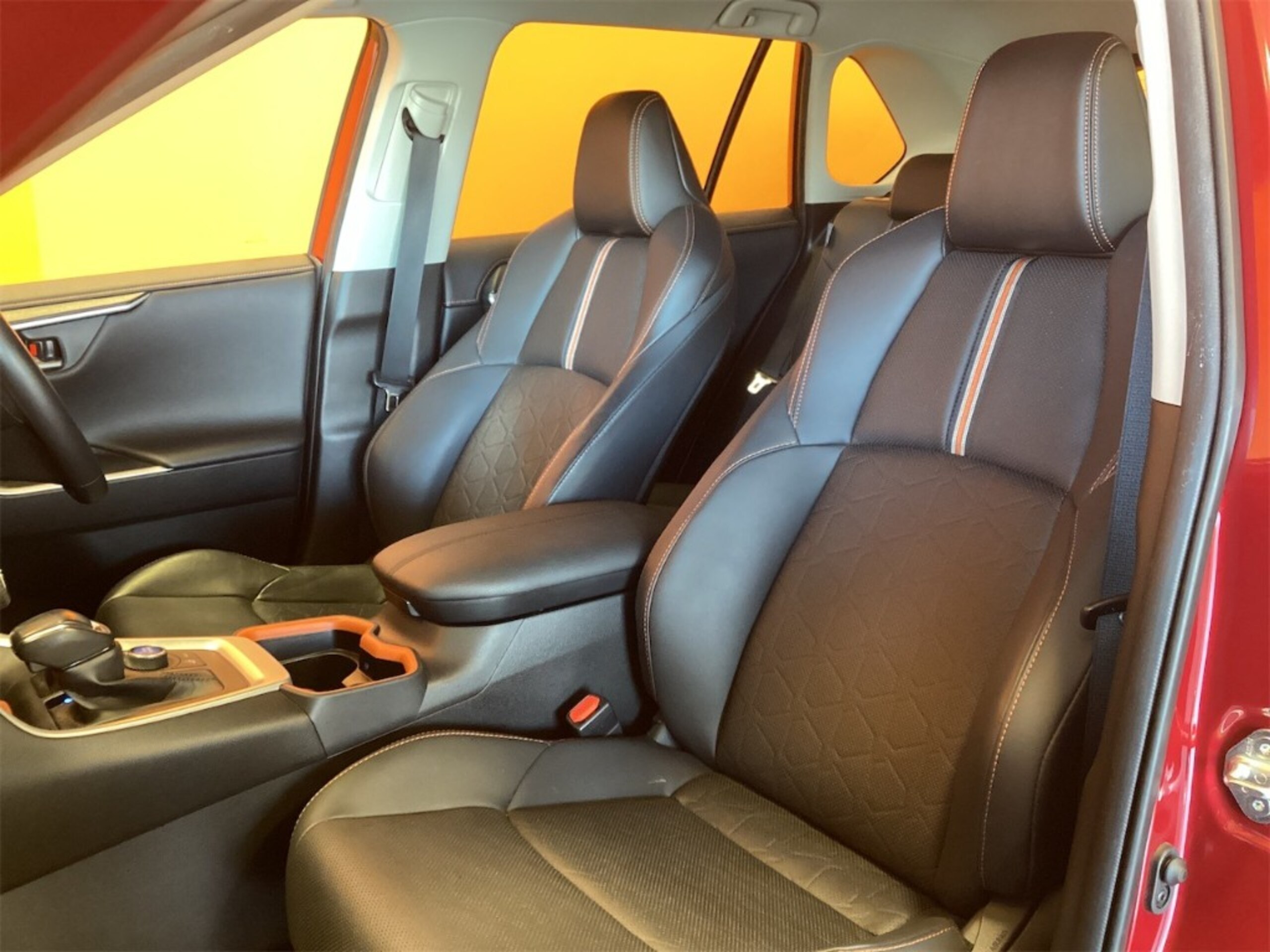 Toyota RAV4 2.0 Adventure 4WD — photo 9