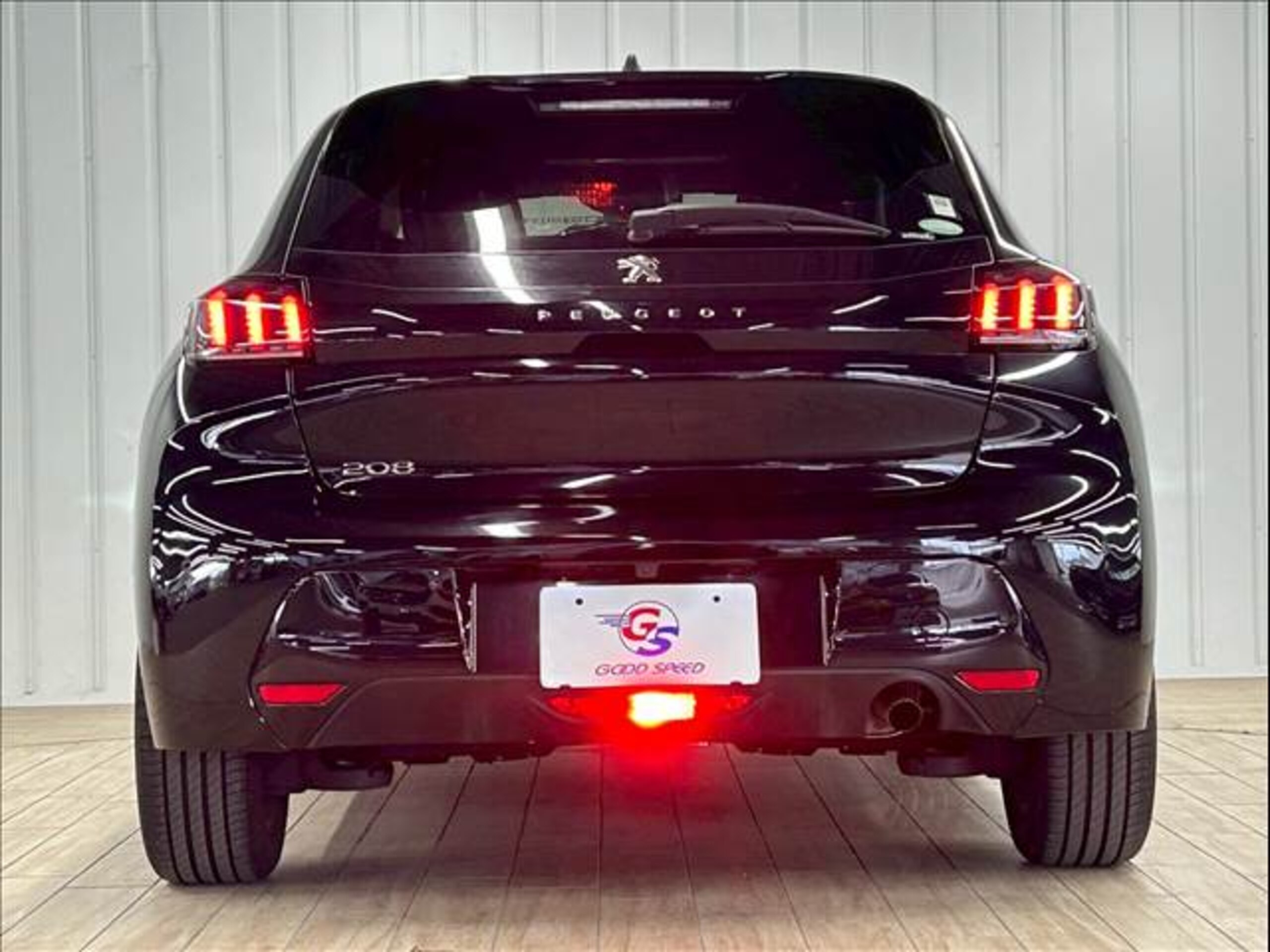 Peugeot 208 Allure — photo 9