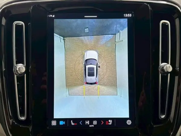 2022 Volvo Xc40 — photo 3 | Tuminion Kenya