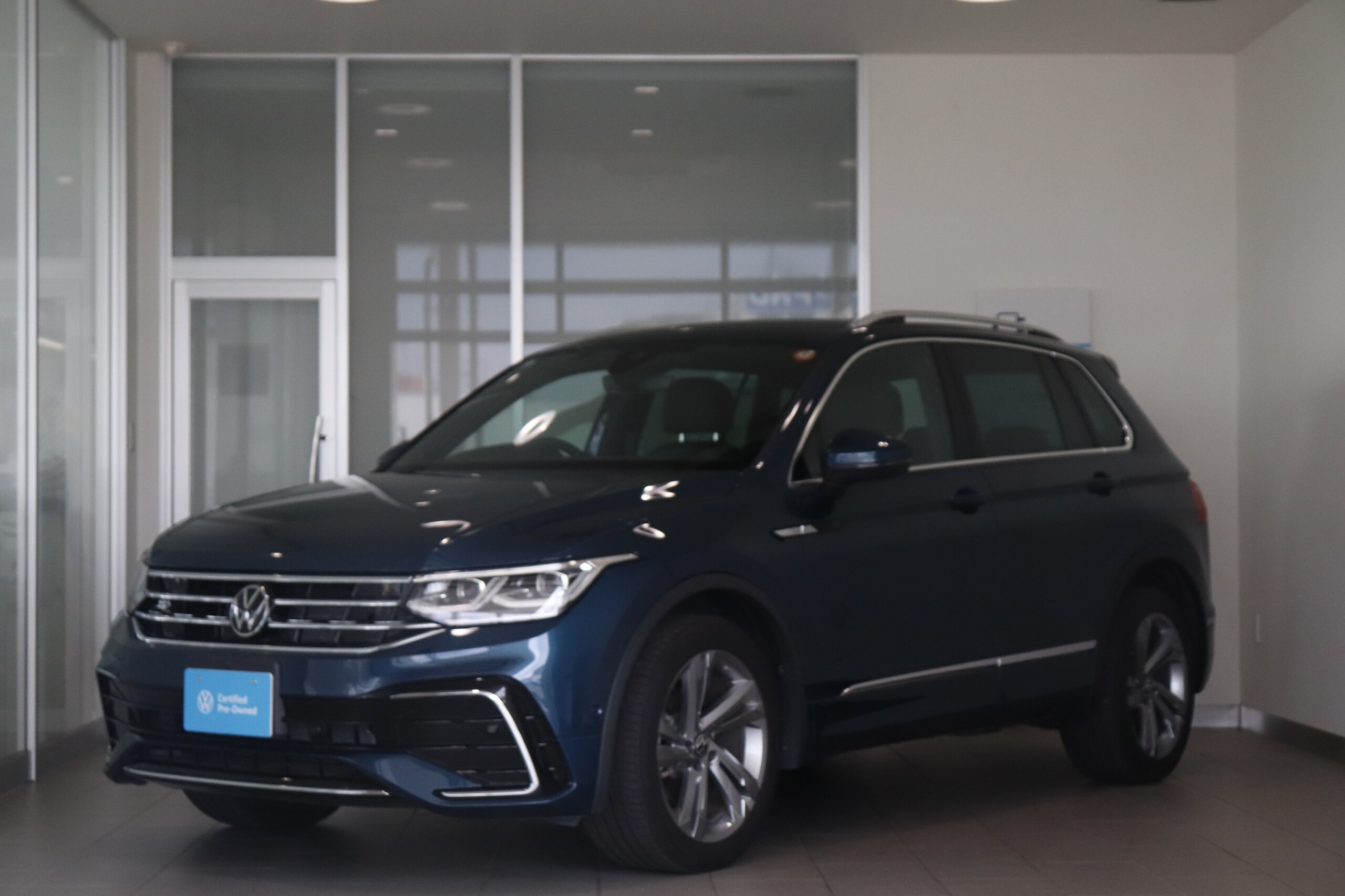 Volkswagen Tiguan TSI R-Line IQ Light ACC ETC Certified Used Car