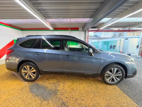 Subaru Legacy Outback 2.5 B Sport 4WD — photo 9