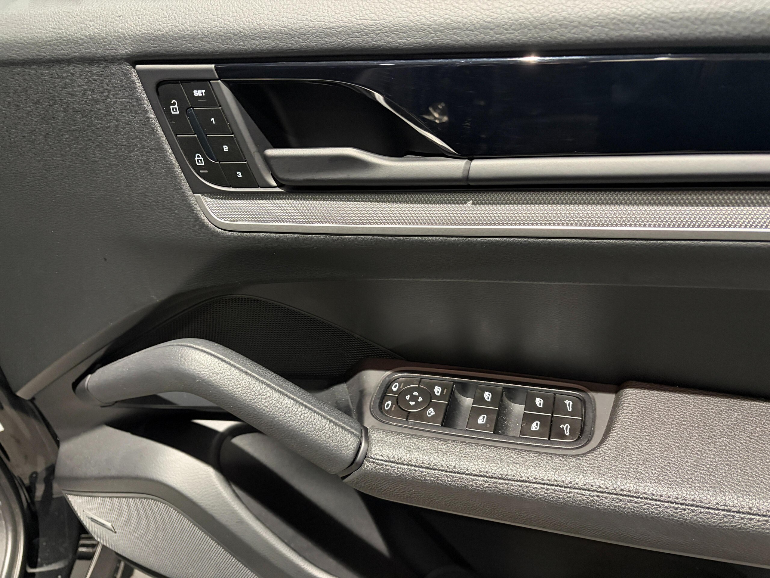 Porsche Cayenne 3.0 Tiptronic S 4WD Certified Used Car Warranty 2023 Model — photo 7