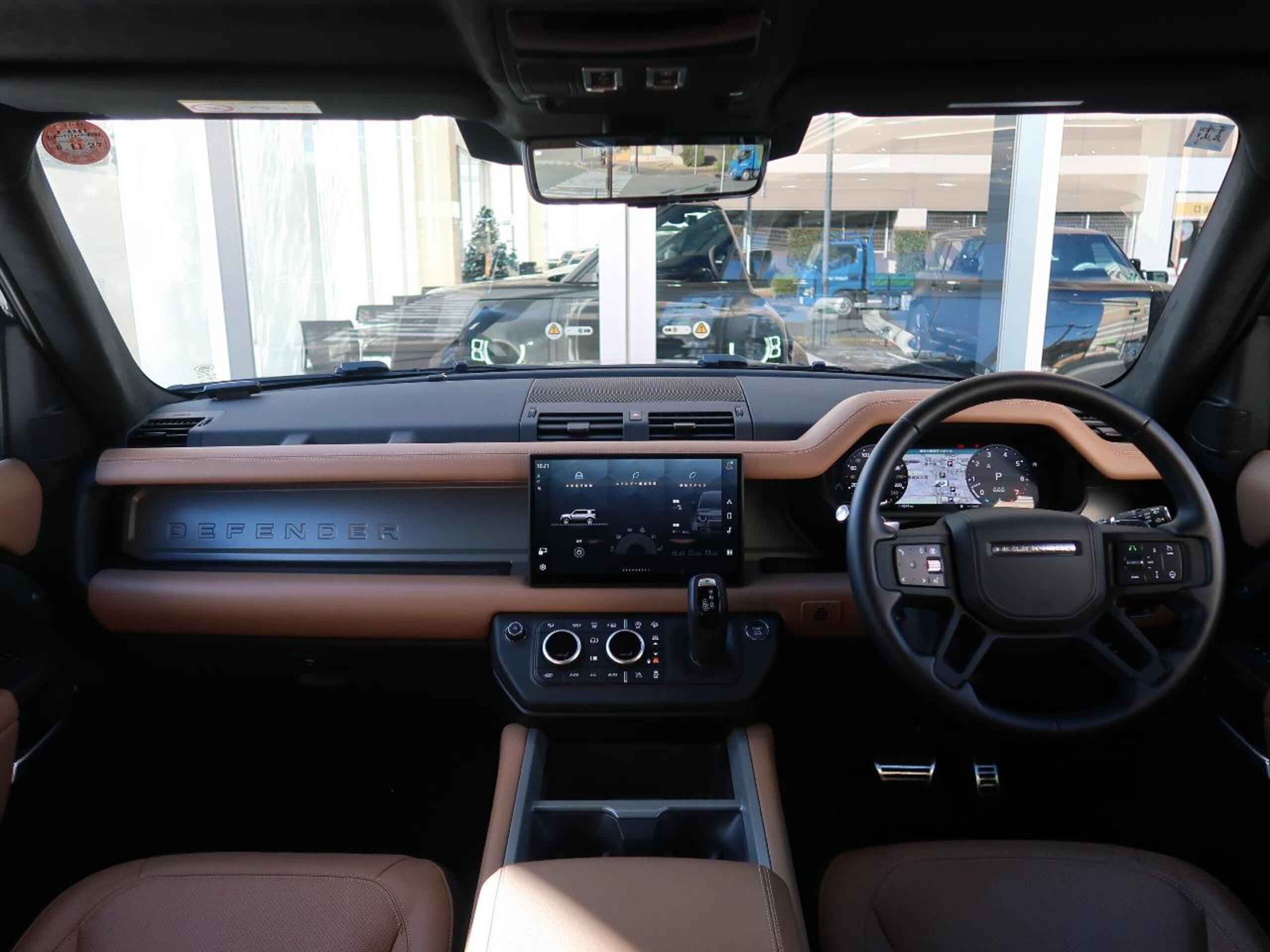 2024 Landrover Defender — photo 2