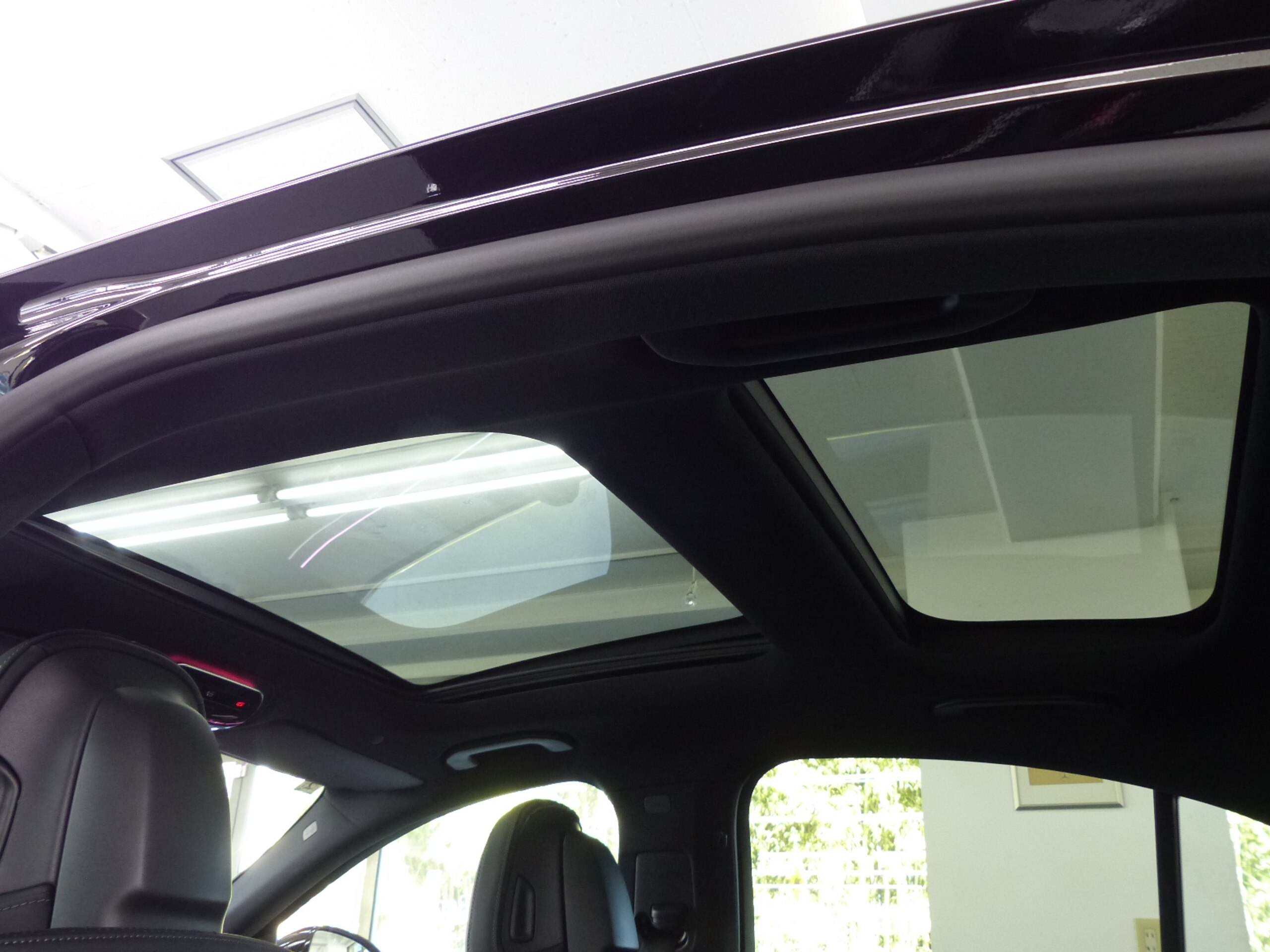 Mercedes-Benz E-Class E200 Avantgarde AMG Line Package (ISG Model) MP202401 Current D Interior & Leather EXC & Advanced P Black Nappa Leather Panorama Sunroof MBUX AR Navigation Digital Terrestrial 360 Camera New Steering HUD Burmester Air Balance P Seat Heater Front Seat Ventilation AMG Aero & 19AW Non-Smoking Warranty Transfer (Obsidian Black) — photo 7