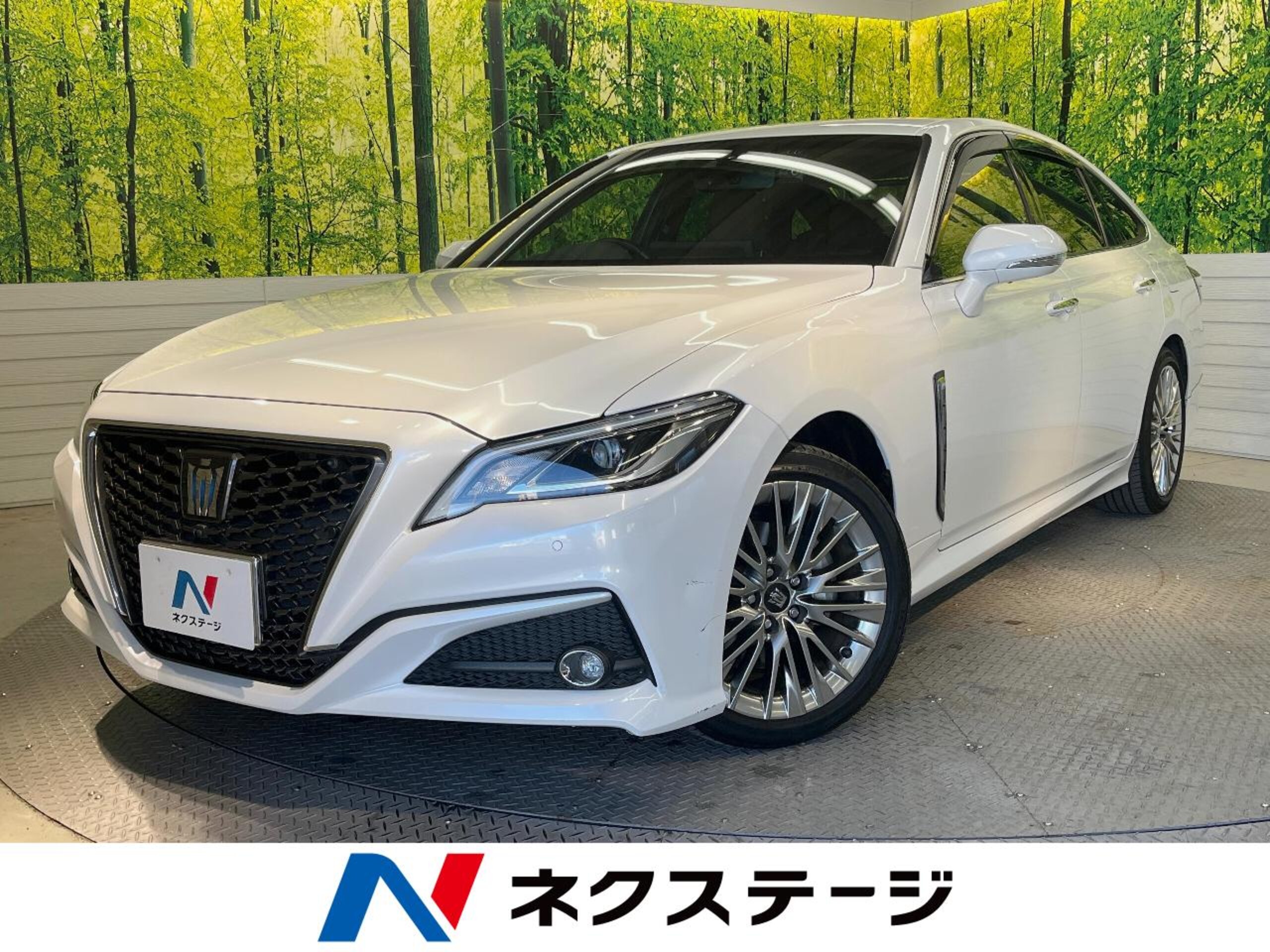Toyota Crown Hybrid 2.5 S Elegance Style III Facelift Modelista Aero Safety Package Plus Safety Sense 12.3-inch Manufacturer SD Navi All Door Easy Closer Genuine 18-inch AW Amber Half Leather Non-Smoking Steering Heater BSM