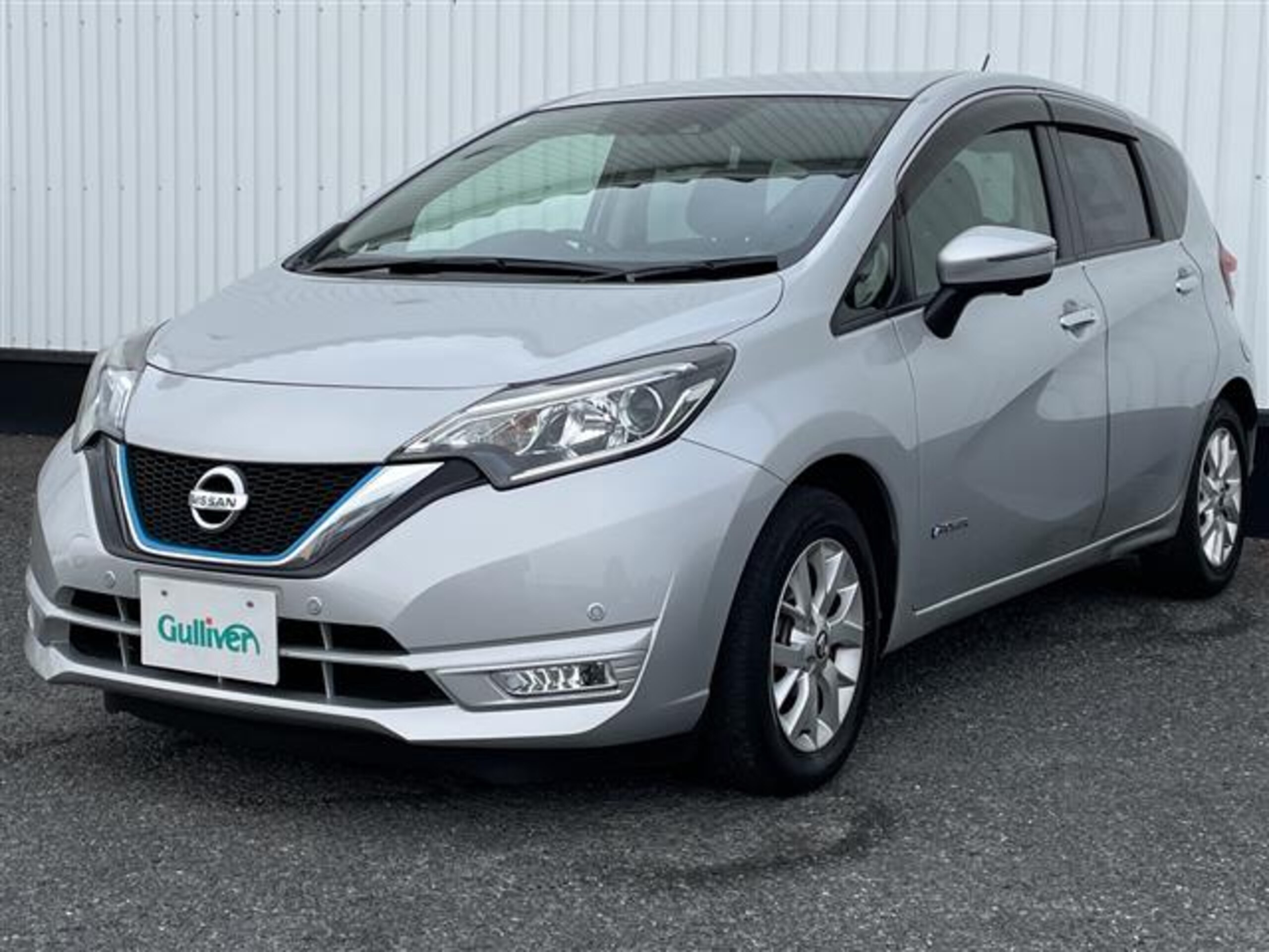 Nissan Note 1.2 e-POWER X V Selection — photo 8