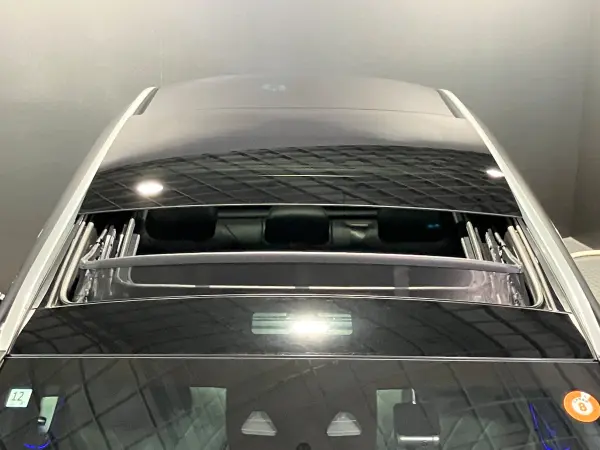 Mercedes-Benz E-Class Wagon E200 Avantgarde AMG Line Package (ISG equipped model) MP202401 Digital Interior Package (Obsidian Black) — photo 7