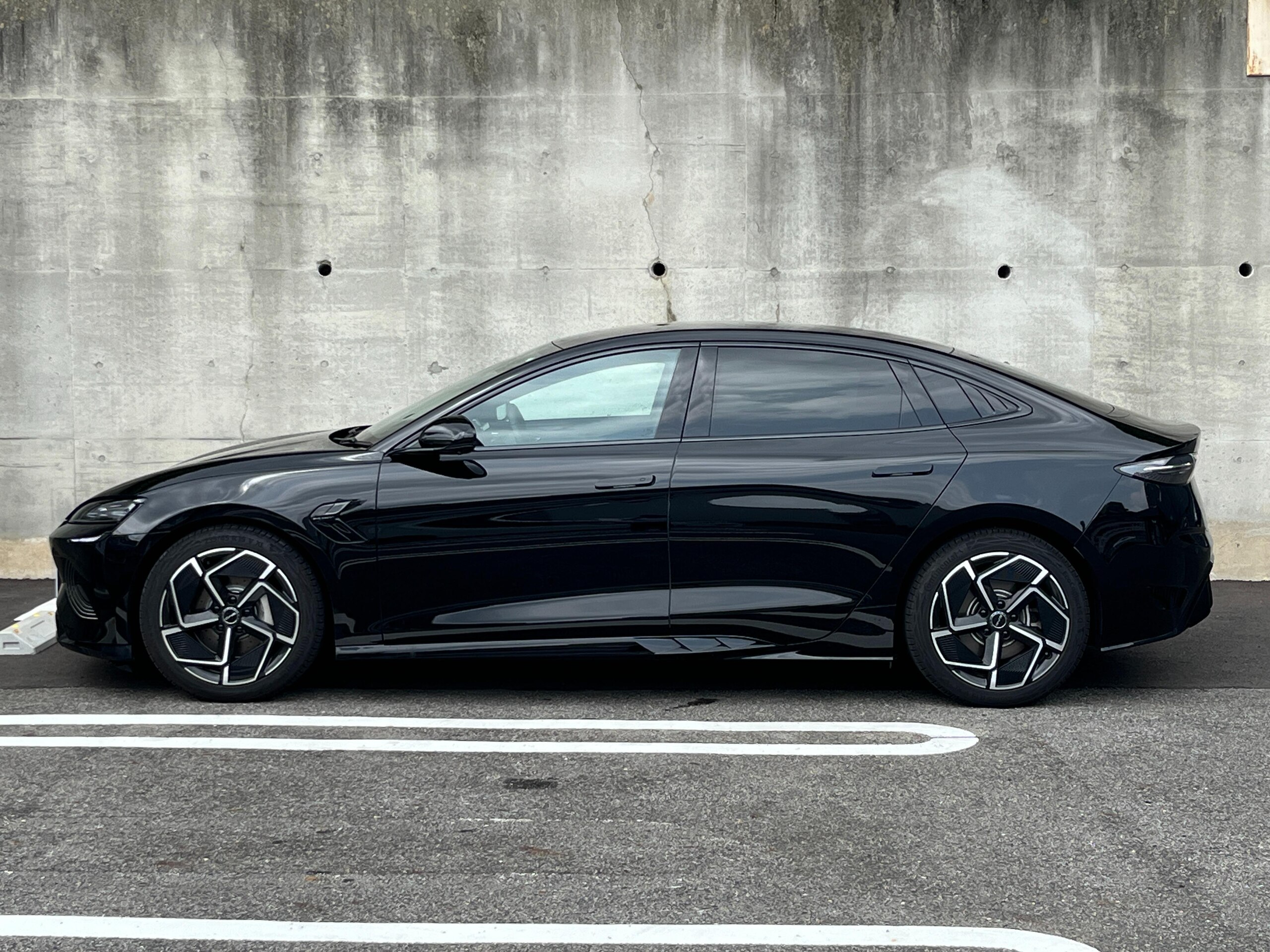 2025 Byd Seal — photo 2