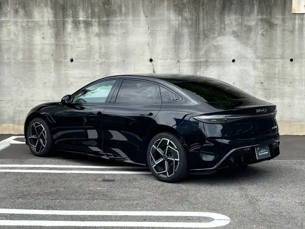 2025 Byd Seal — photo 3