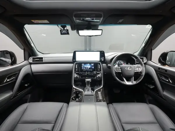 2024 Lexus Lx — photo 2