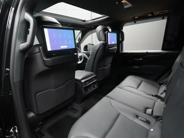 Lexus LX600 4WD One Owner / Non-Smoking / Indoor Storage / Mark Levinson / Rear Entertainment / Modellista Aero / OP22in Wheels / Panoramic View Camera / Wireless Charging / Genuine Leather Seats / SR / Digital Inner Mirror / Power Back Door / Dashcam / ETC (Graphite Black Glass Flake) — photo 8