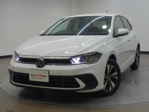 2022 Volkswagen Polo — photo 2