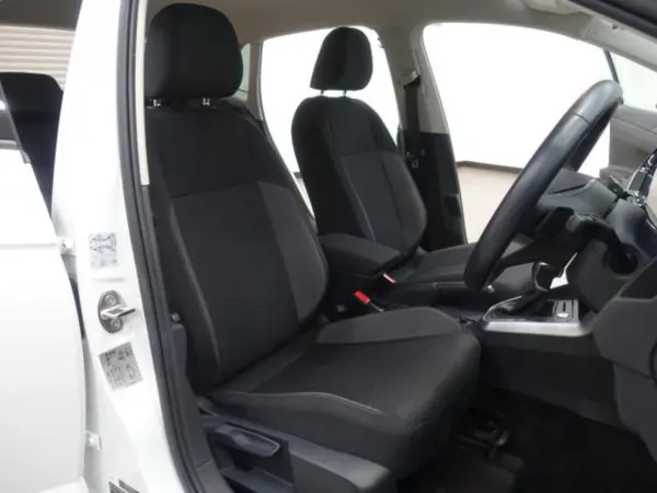 Volkswagen Polo TSI Active VW Certified Used Car (White) — photo 7