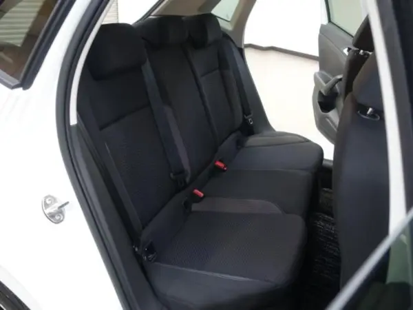 Volkswagen Polo TSI Active VW Certified Used Car (White) — photo 8